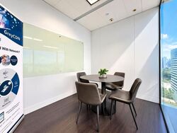 Gateway East (D7), Office #631901881